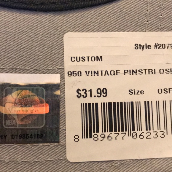 New Era San Antonio Spurs SnapBack Hat - Picture 4 of 4